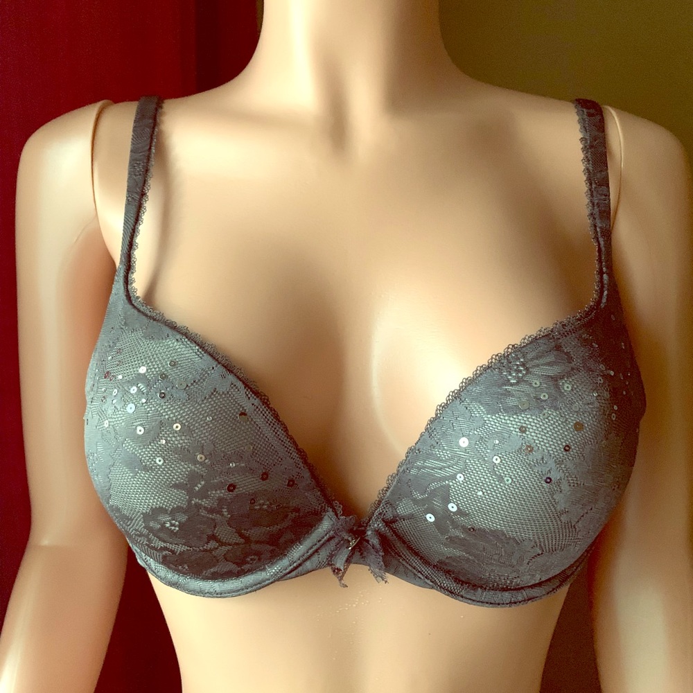 Victoria’s Secret Push Up Bra 36B NWOT